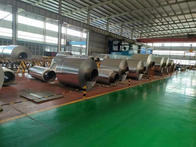 8011 알루미늄 호일 롤 250mm 18mic 300mm 7mic 8011 알루미늄 호일 점보 롤 가정용 8011 알루미늄 호일 16