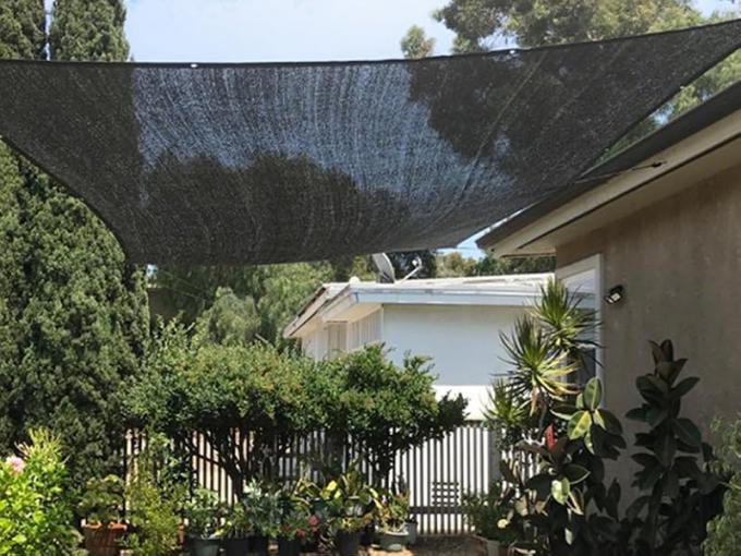 Wholesale HDPE Mono Green Agriculture Shade Tarps UV Treated Windbreaker Dump Truck Mesh For Outdoor Use Plain Style Mesh Tarp with Grommets, Resistant Garden Sun Shade Netting with Taped Edge 4